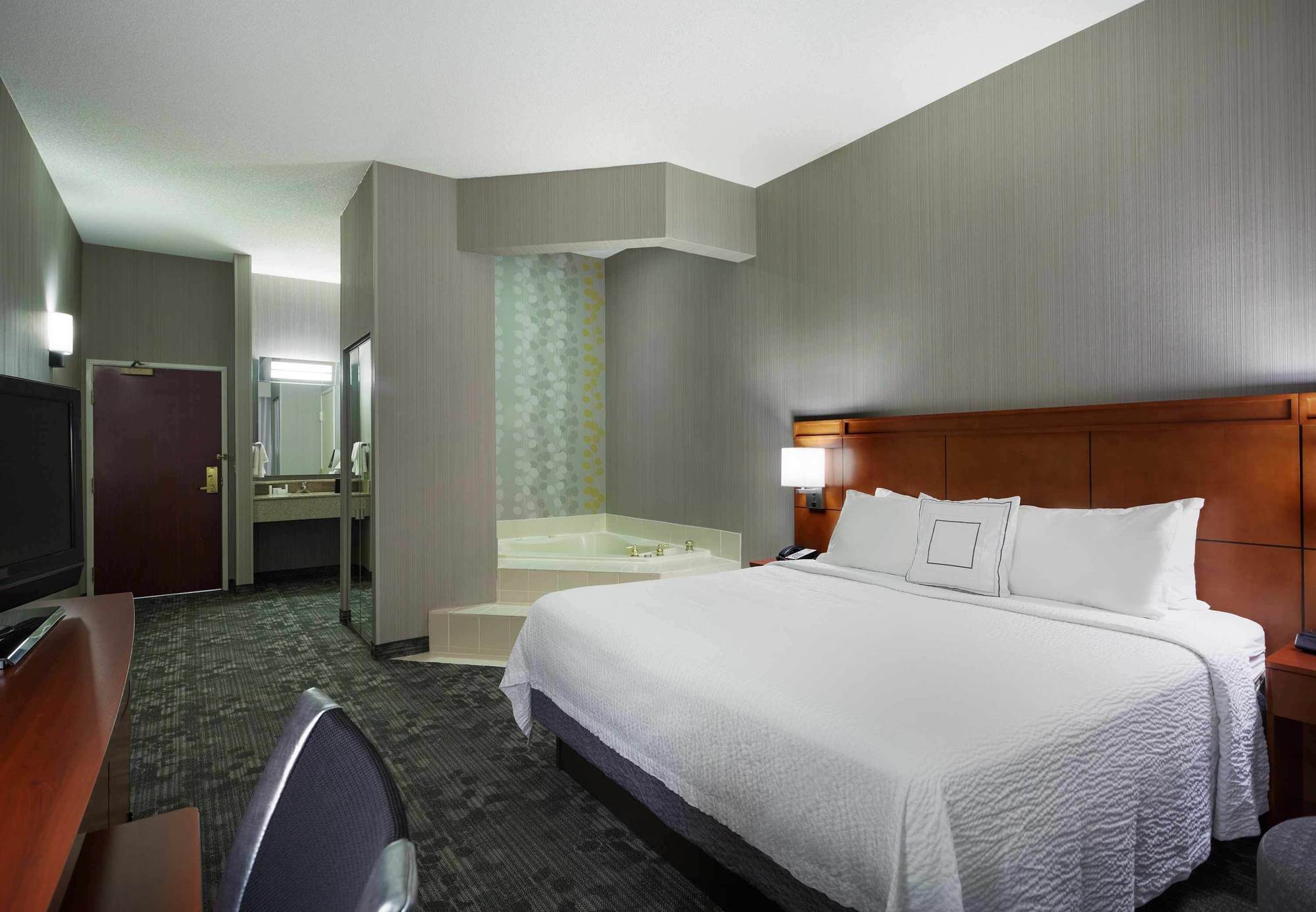 Courtyard Chicago St. Charles Hotel Saint Charles Bagian luar foto